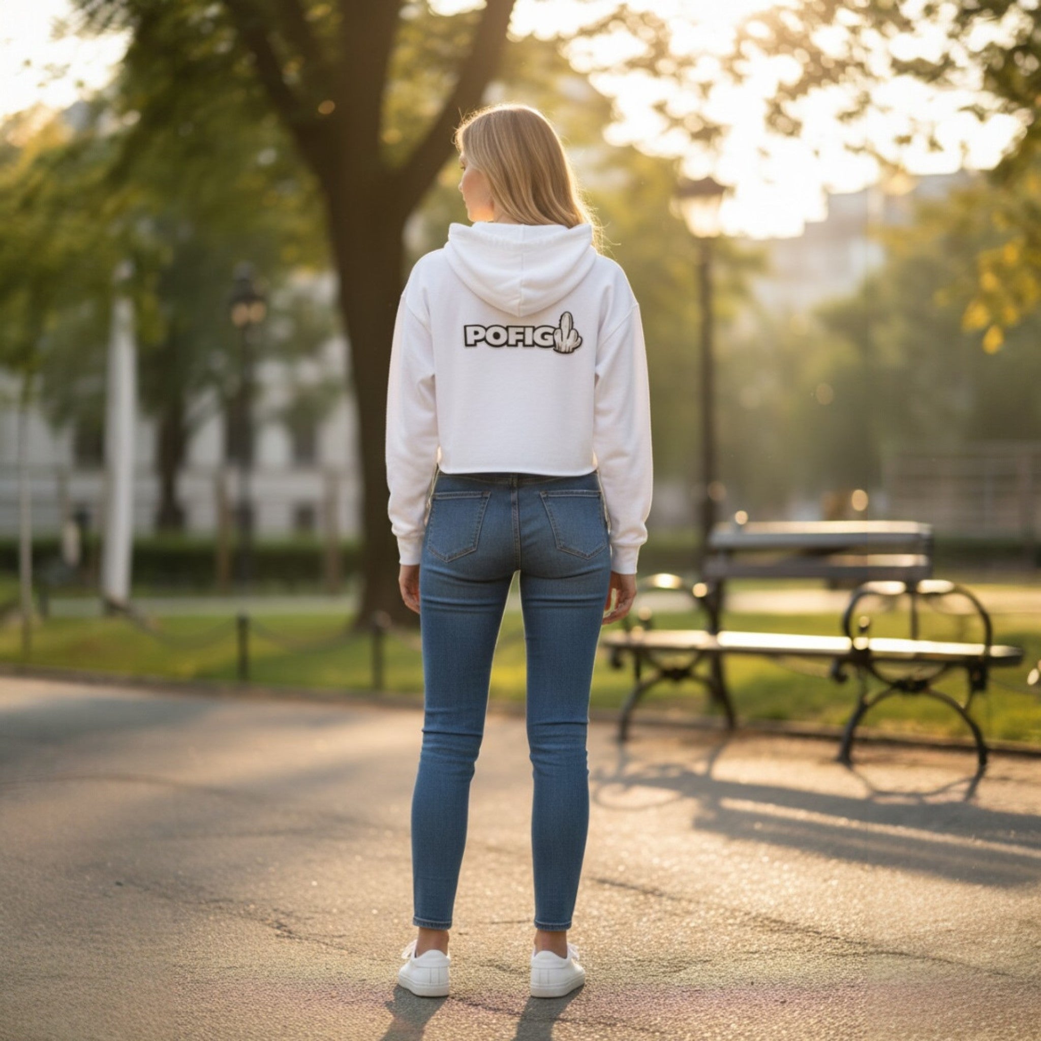 POFIG Cropped Hoodie für Damen – kurz, klar, selbstbewusst