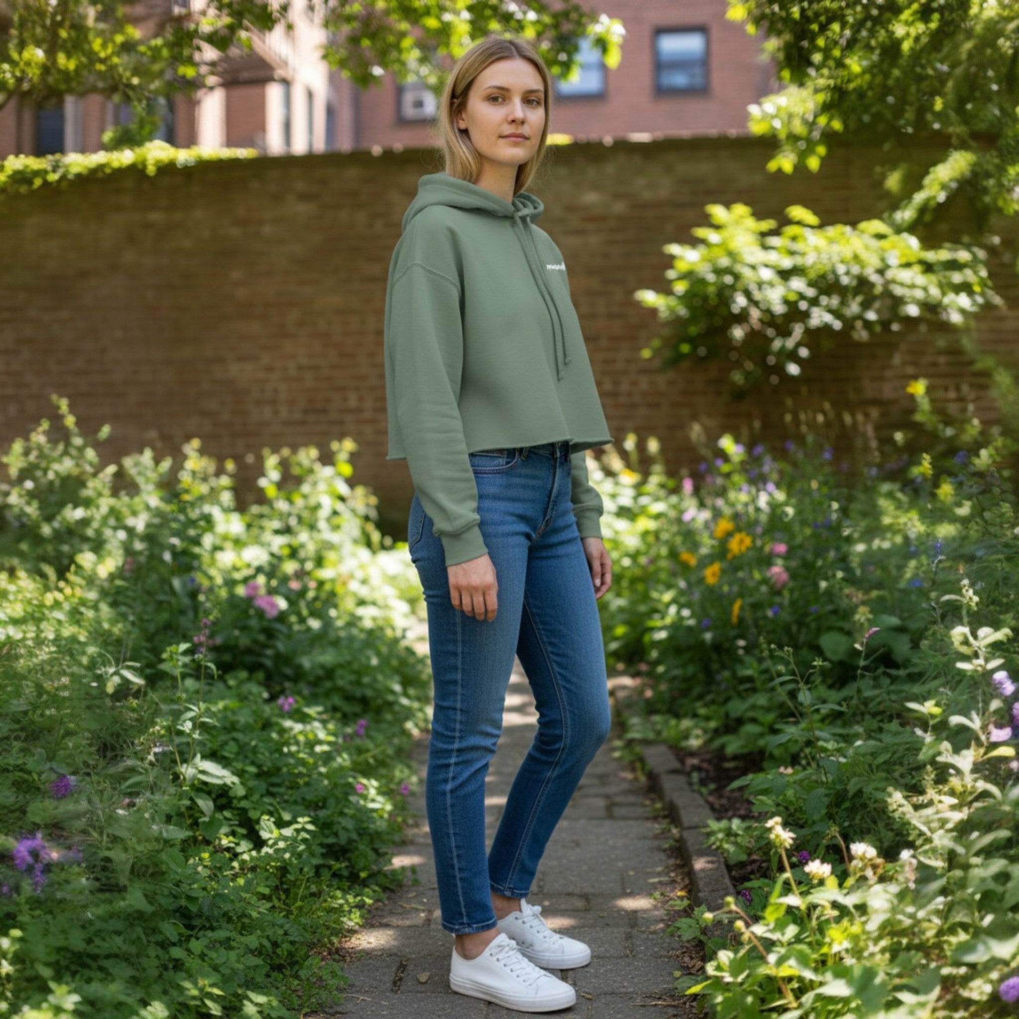 POFIG Cropped Hoodie für Damen – kurz, klar, selbstbewusst